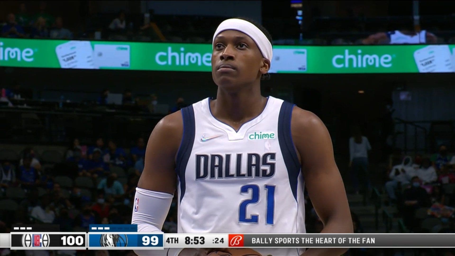 Frank Ntilikina a fait ses débuts avec Dallas