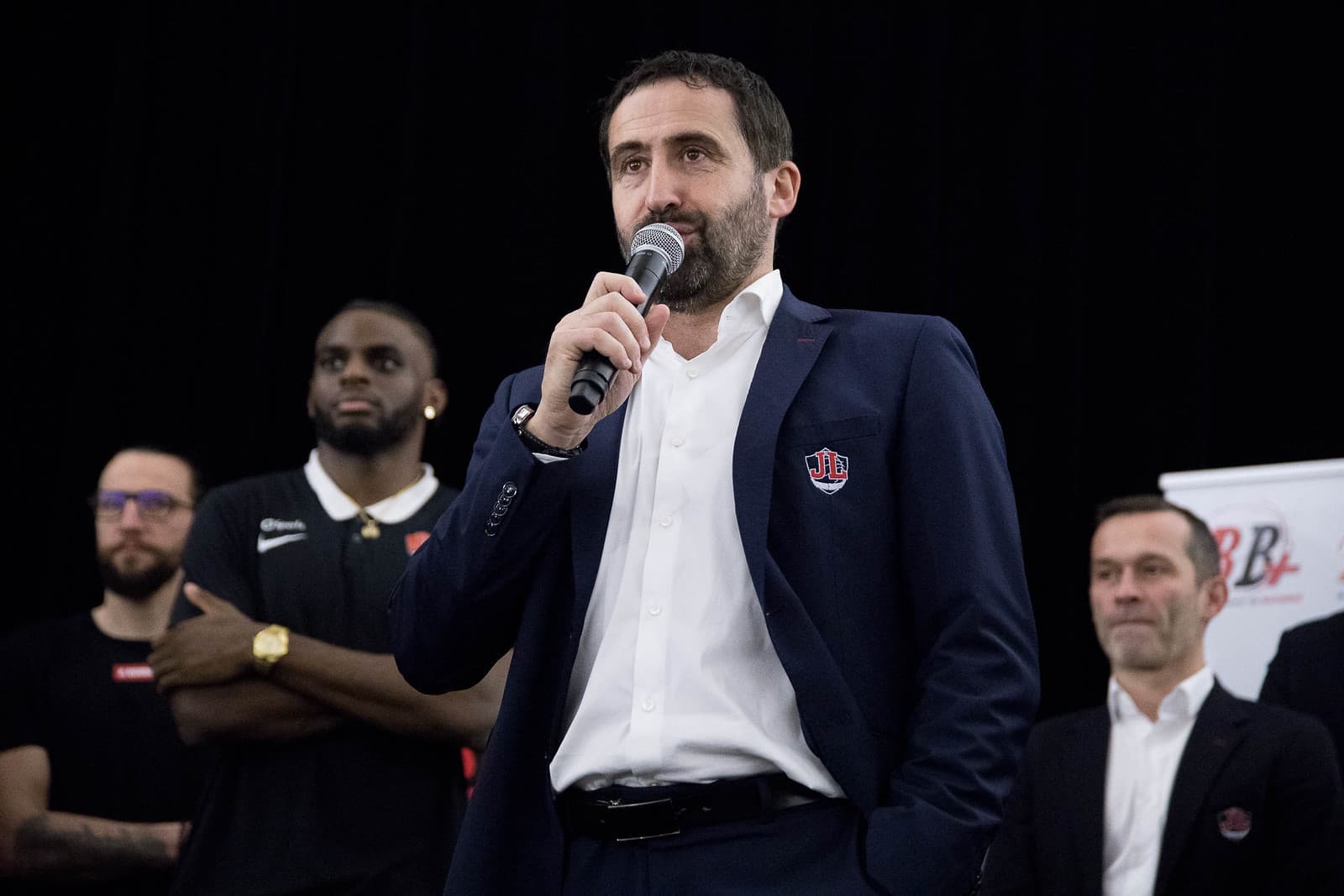 Frédéric Fauthoux plutôt que Vincent Collet à l’ASVEL en 2024-2025 ?