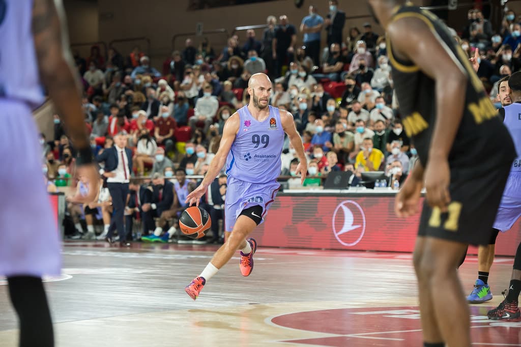 Monaco intéressé par Nick Calathes, qui devrait quitter Barcelone