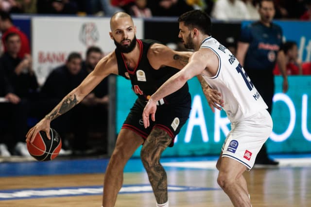 L’Olympiakos en mode rouleau compresseur : 120 points inscrits et une démonstration de force à Brandon Jefferson & co
