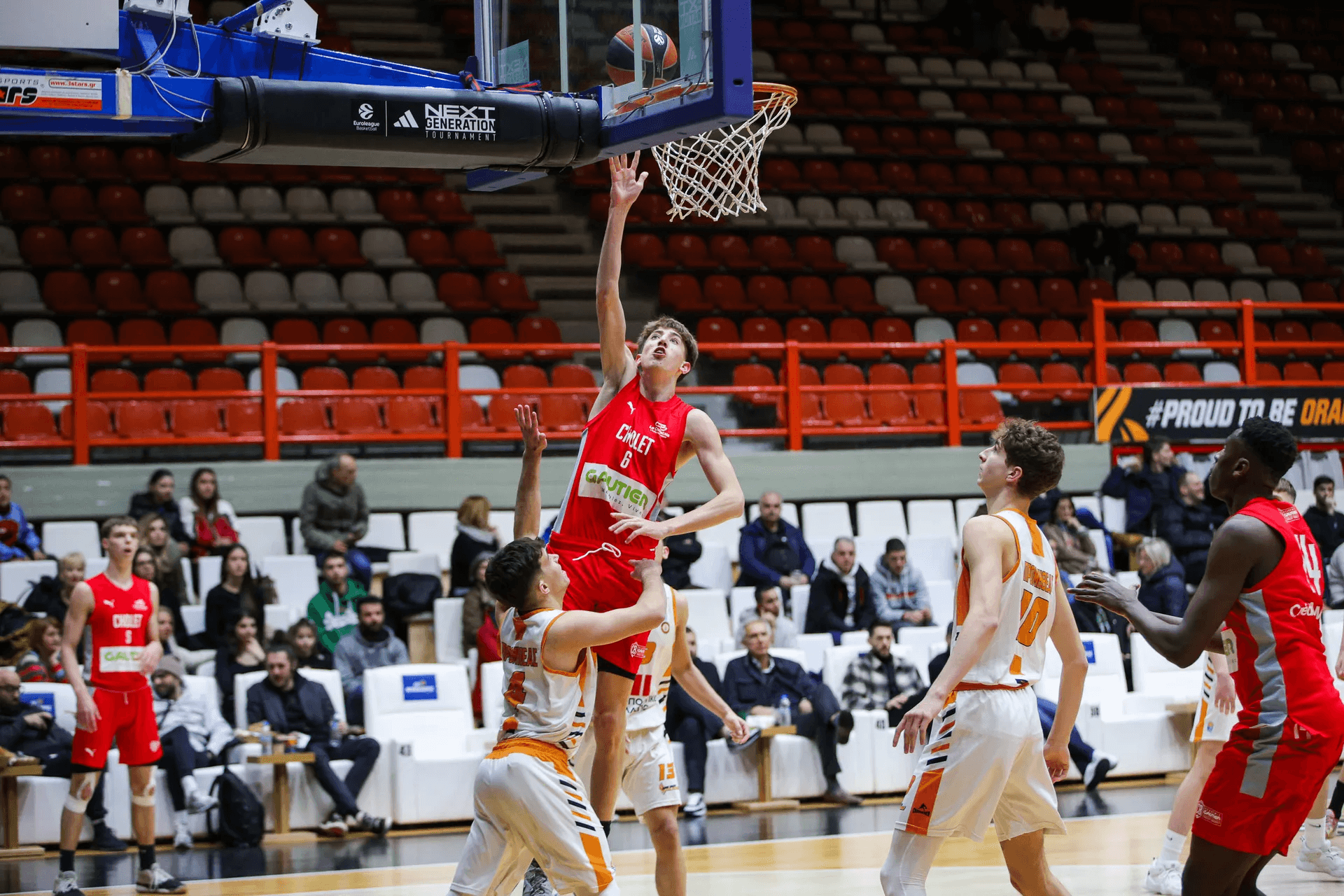 Cholet passe 50 points à Patras et finit deuxième de sa poule