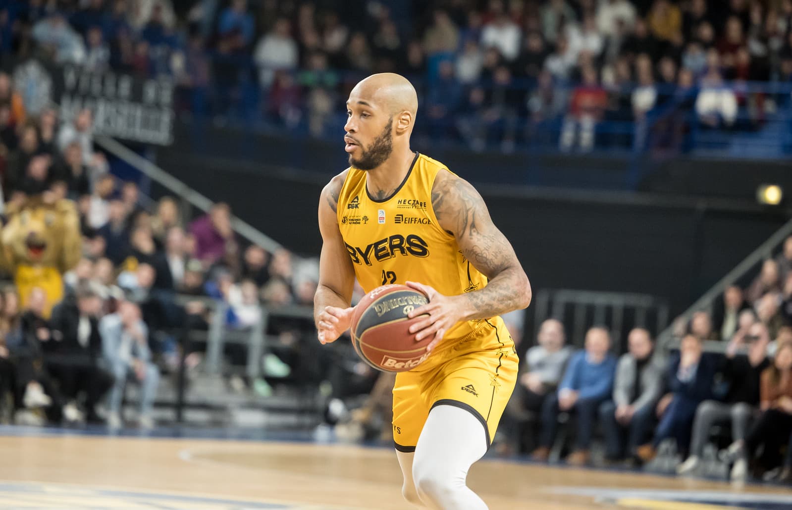 Garlon Green passe de Fos à Antibes