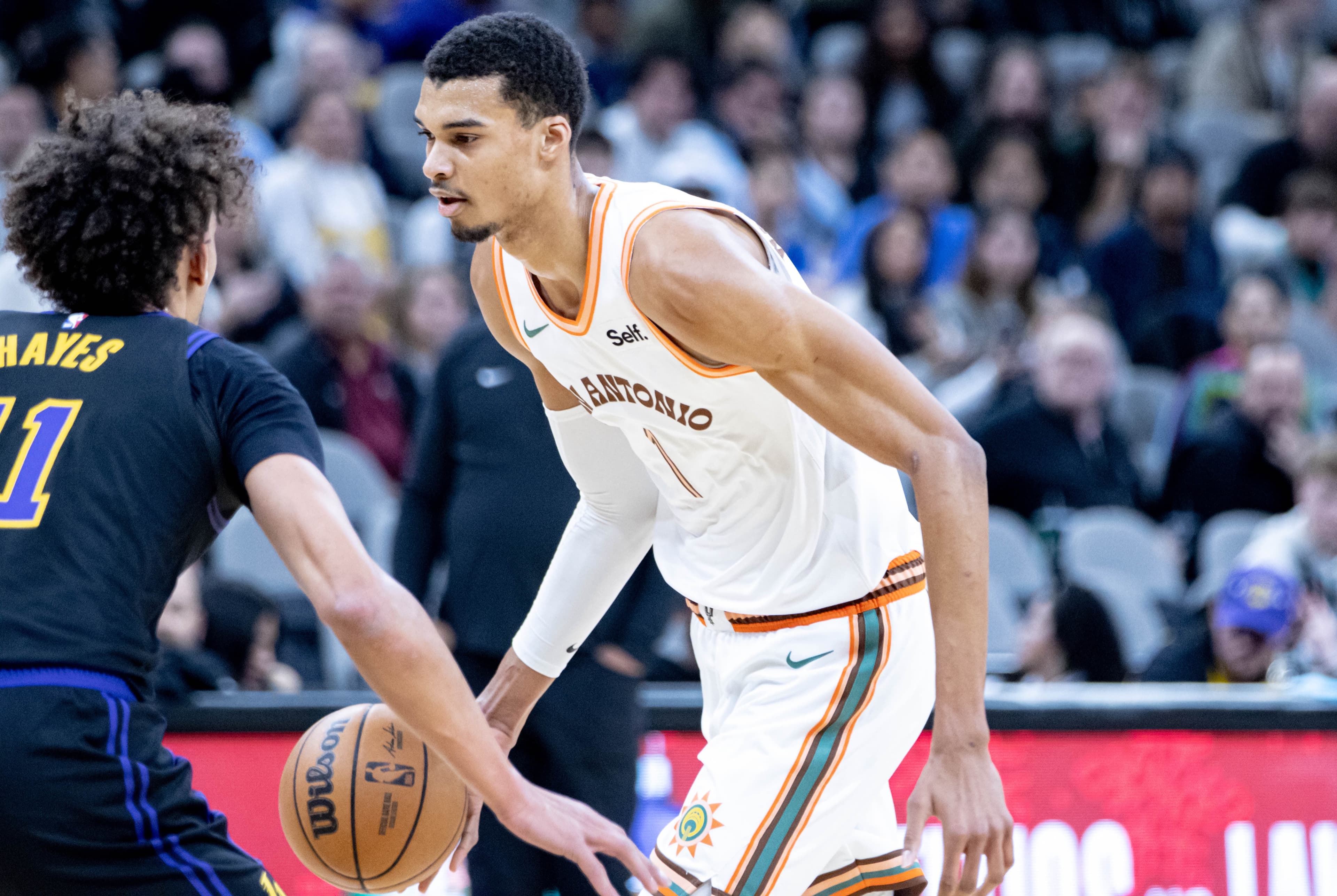 Wembanyama rookie du mois mais pas au All-Star Game