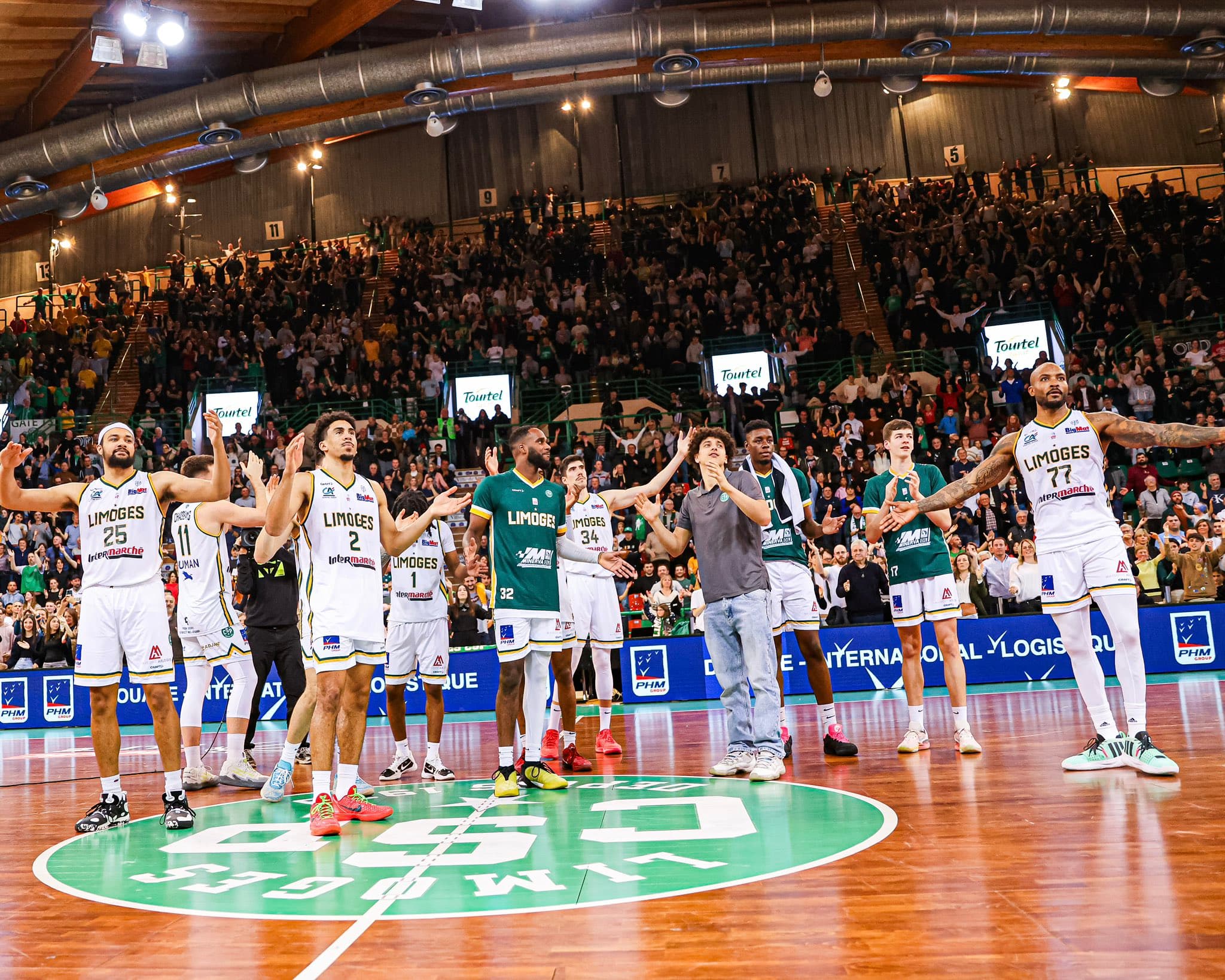 Limoges renverse Roanne et fait chavirer un Beaublanc frondeur