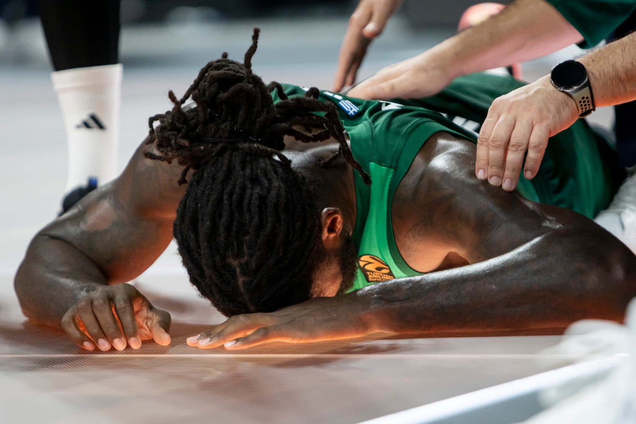 Mathias Lessort victime d’une terrible blessure !