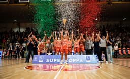 Giorgia Sottana soulèle la SuperCoupe pour Schio, le nouveau club de Marième Badiane
