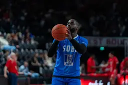 Giovan Oniangue avait l'opportunité de rejoindre la SIG Strasbourg mais Saint-Quentin ne l'a pas libéré