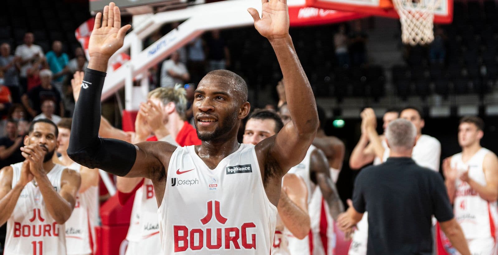 Gravelines-Dunkerque domine Paris, Bourg l’emporte à Limoges