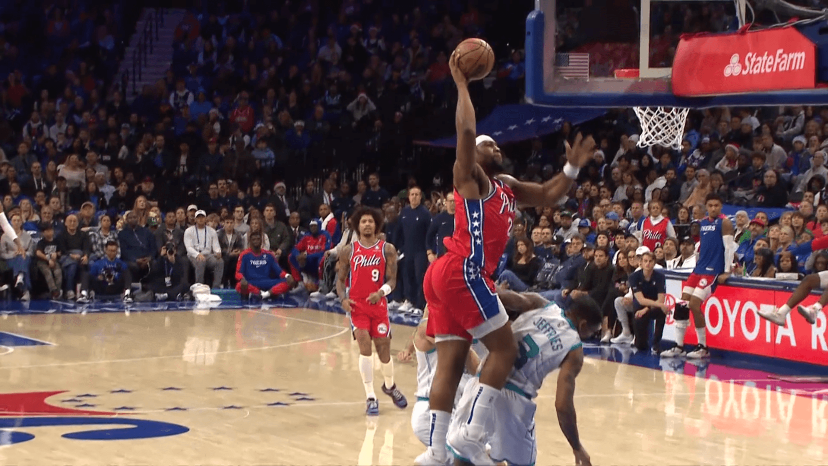 Guerschon Yabusele en tête du Top 10 de la soirée après un nouveau gros poster