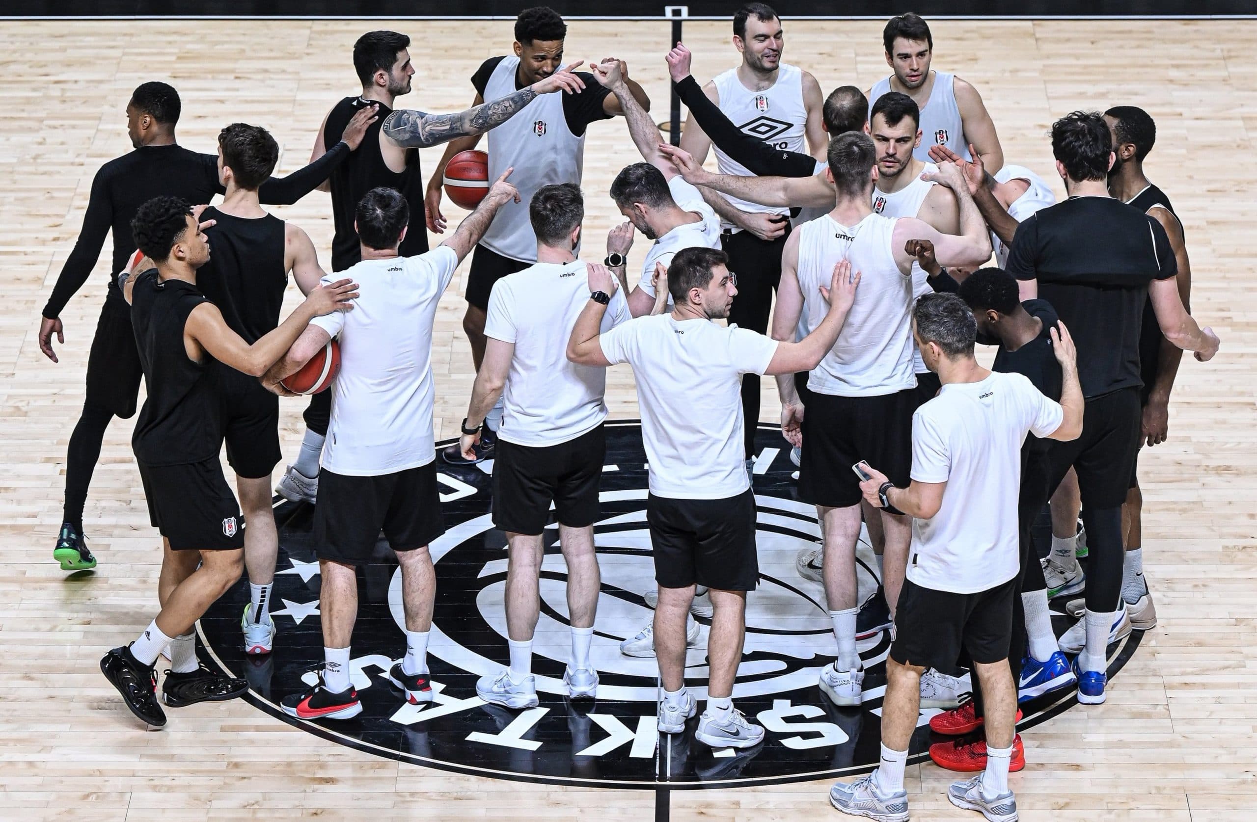 Besiktas en mode rouleau compresseur : sixième succès de rang pour l’équipe d’Ismaël Kamagate