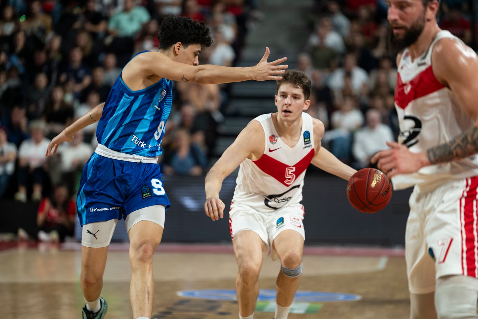 Hugo Benitez (Bourg) touché au pied