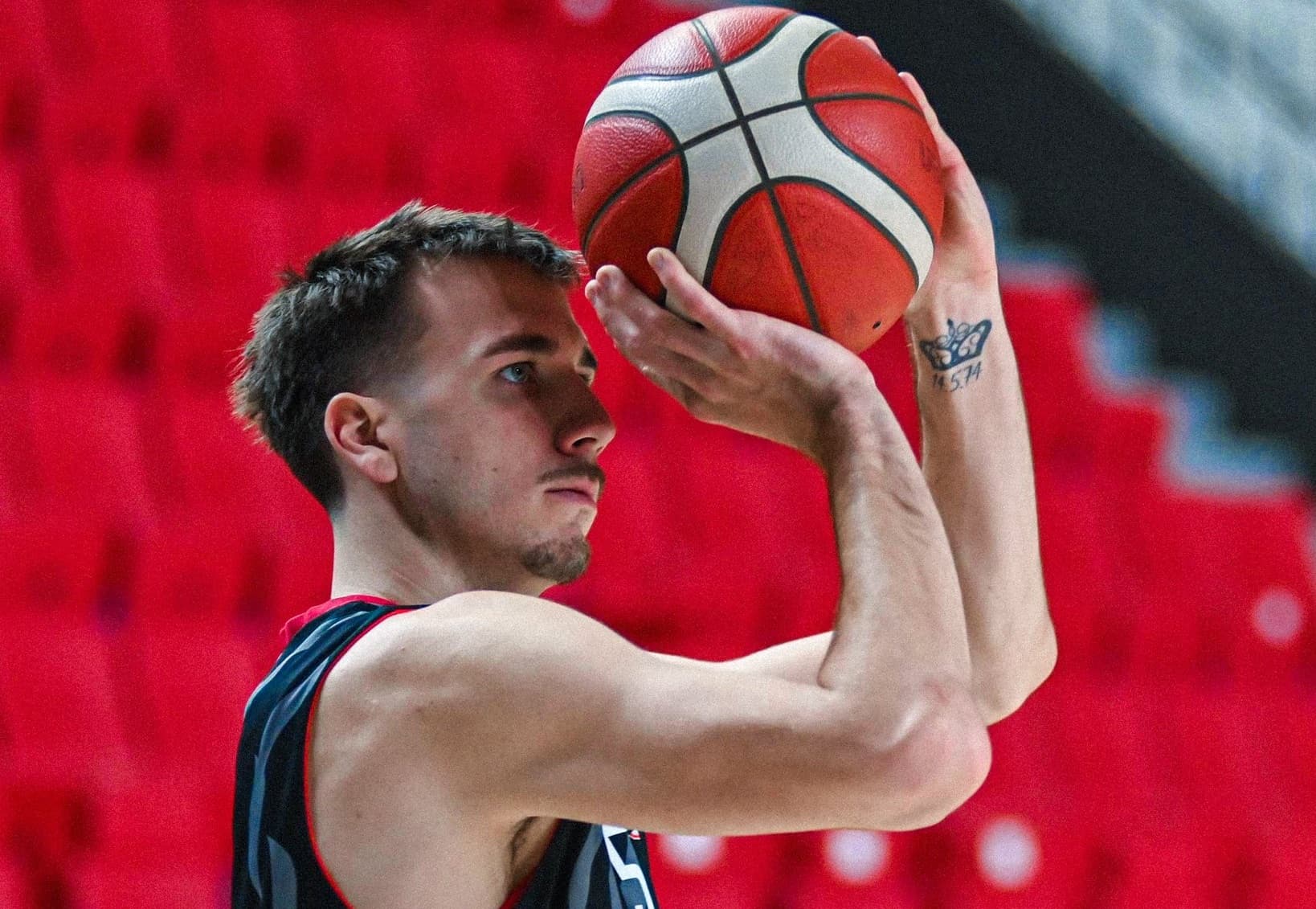 Hugo Besson cartonne avec 31 points dans la large victoire de Manisa contre Karşıyaka