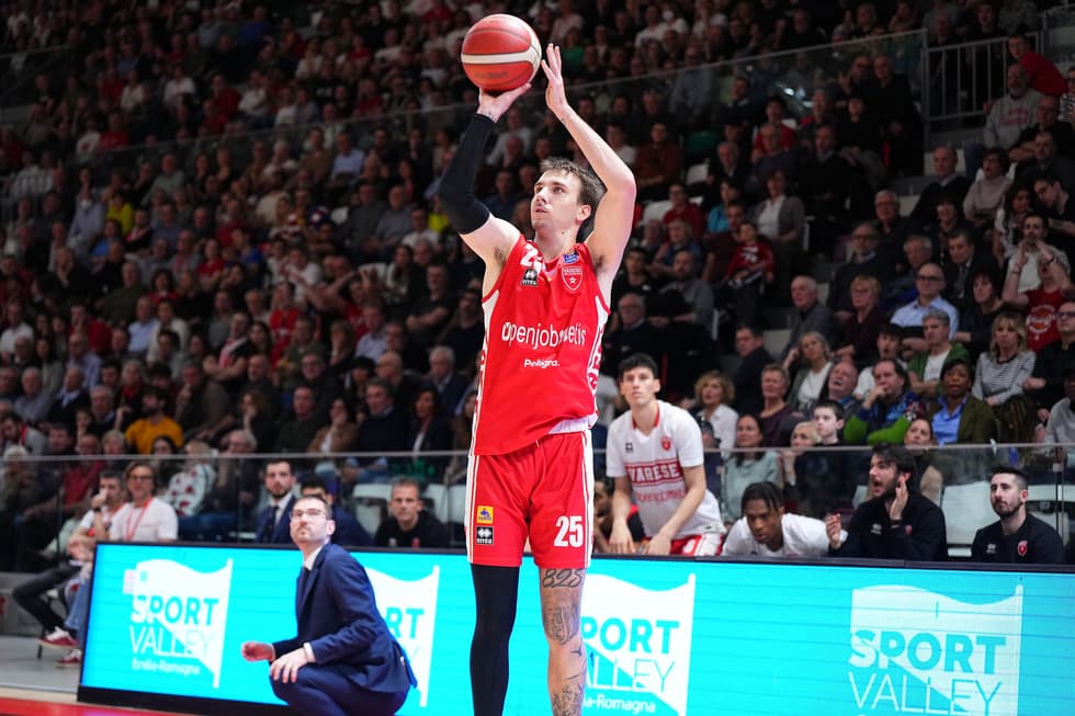 Hugo Besson monte à 23 points mais Varèse s’incline lourdement