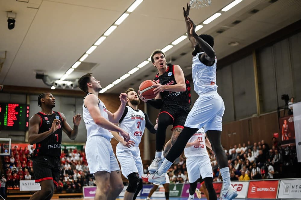Hugo Besson et Varèse font un grand pas vers le dernier carré