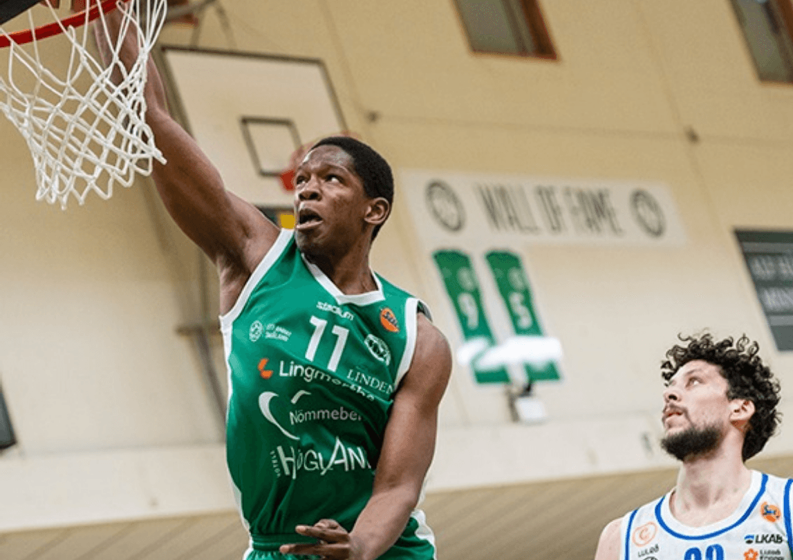 ITW,- Ibrahim Magassa, jeune Français dans le championnat suédois : « C’est un style de jeu qui me convient totalement »