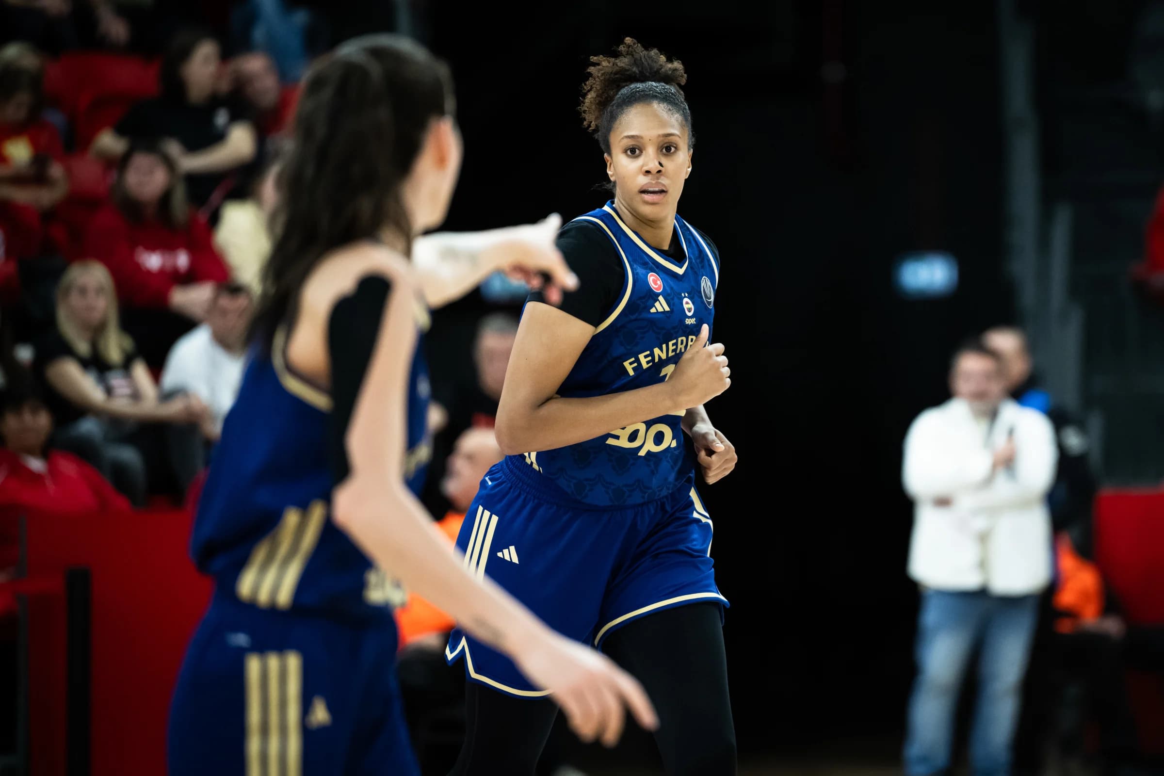 Iliana Rupert-Dossou-Yovo élue MVP du mois d’octobre en EuroLeague féminine