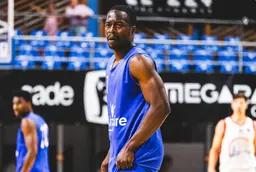 Le club de Boulogne-sur-Mer passe en bleu et blanc