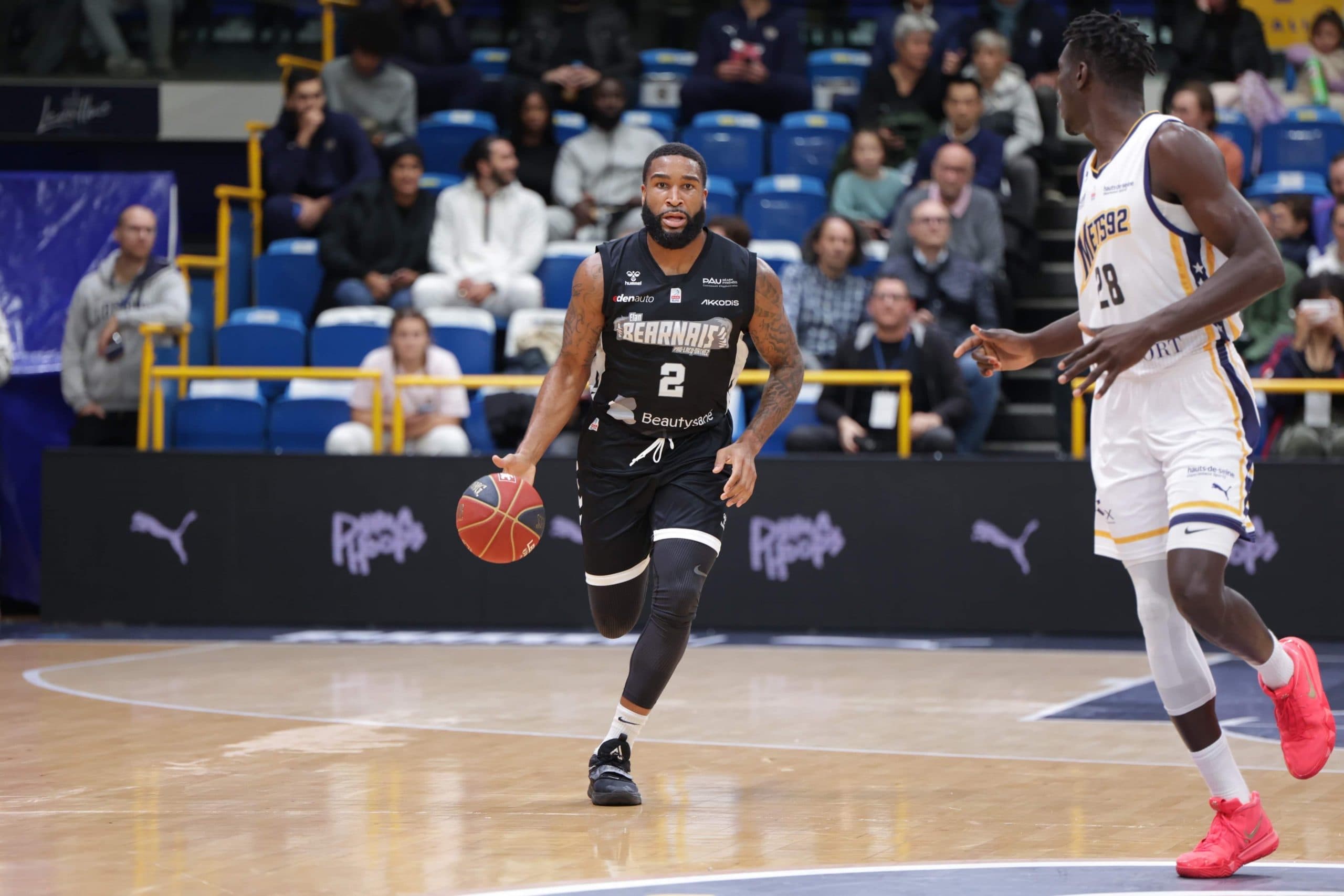 Pau surclasse Limoges dans le clasico