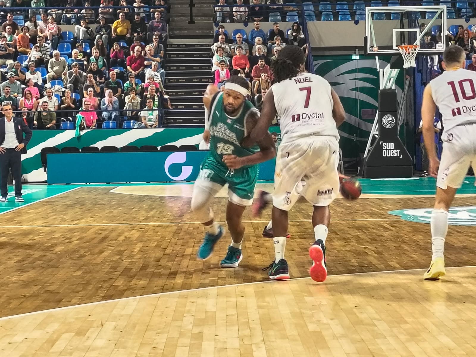 L’Élan Béarnais reste invaincu en écartant Gries-Souffel