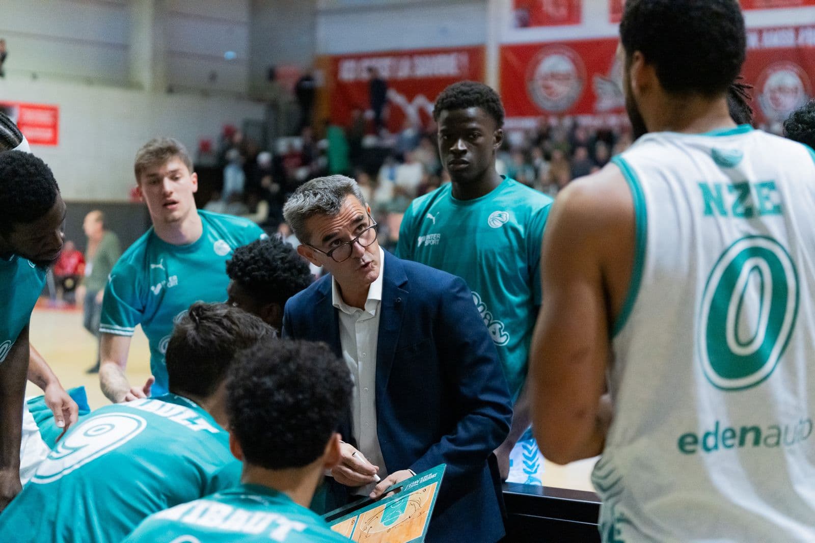 « Affronter la situation et ne pas se cacher » assure Mickaël Hay après la défaite contre Poitiers