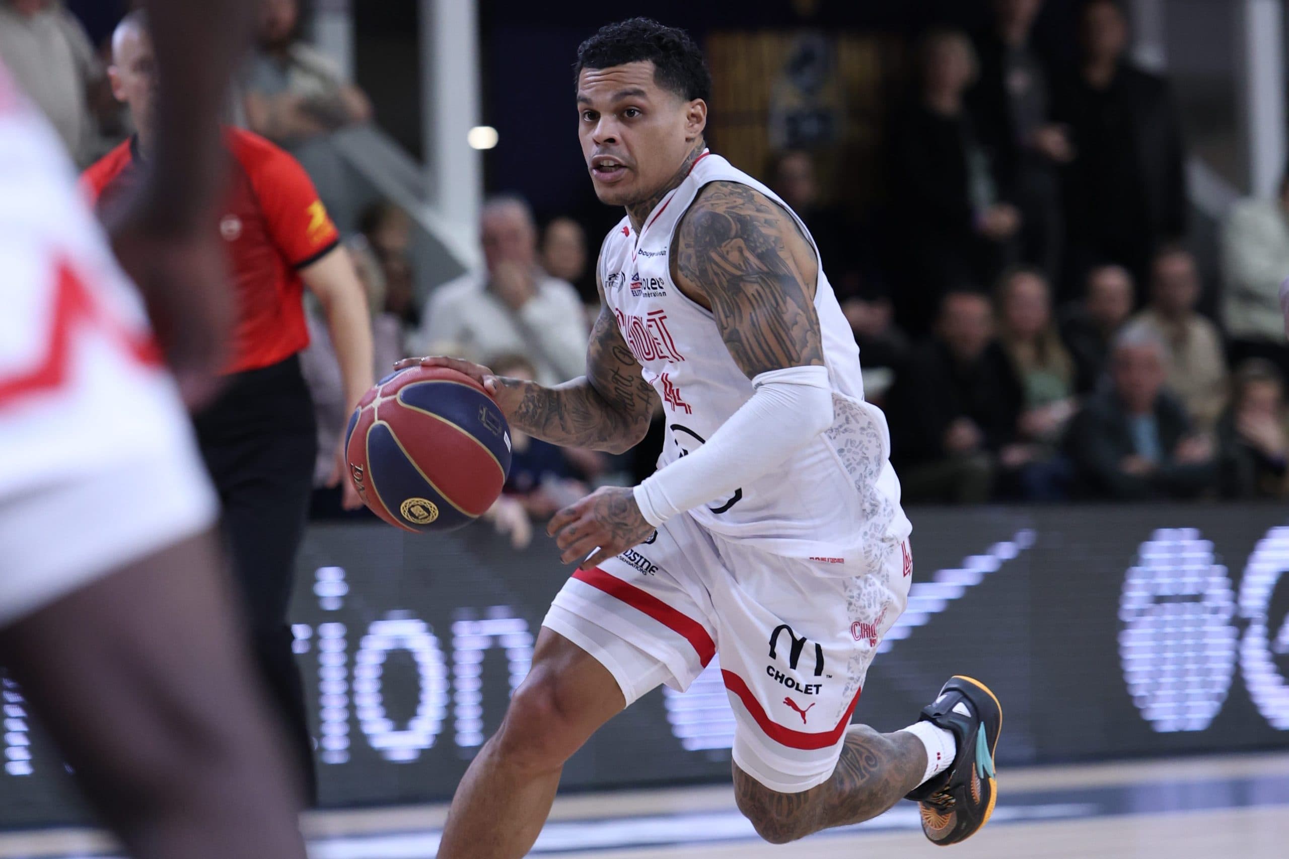 Fabrice Lefrançois demande « une statue de T.J. Campbell devant la cathédrale de Cholet » après la qualification « courageuse » pour la Leaders Cup