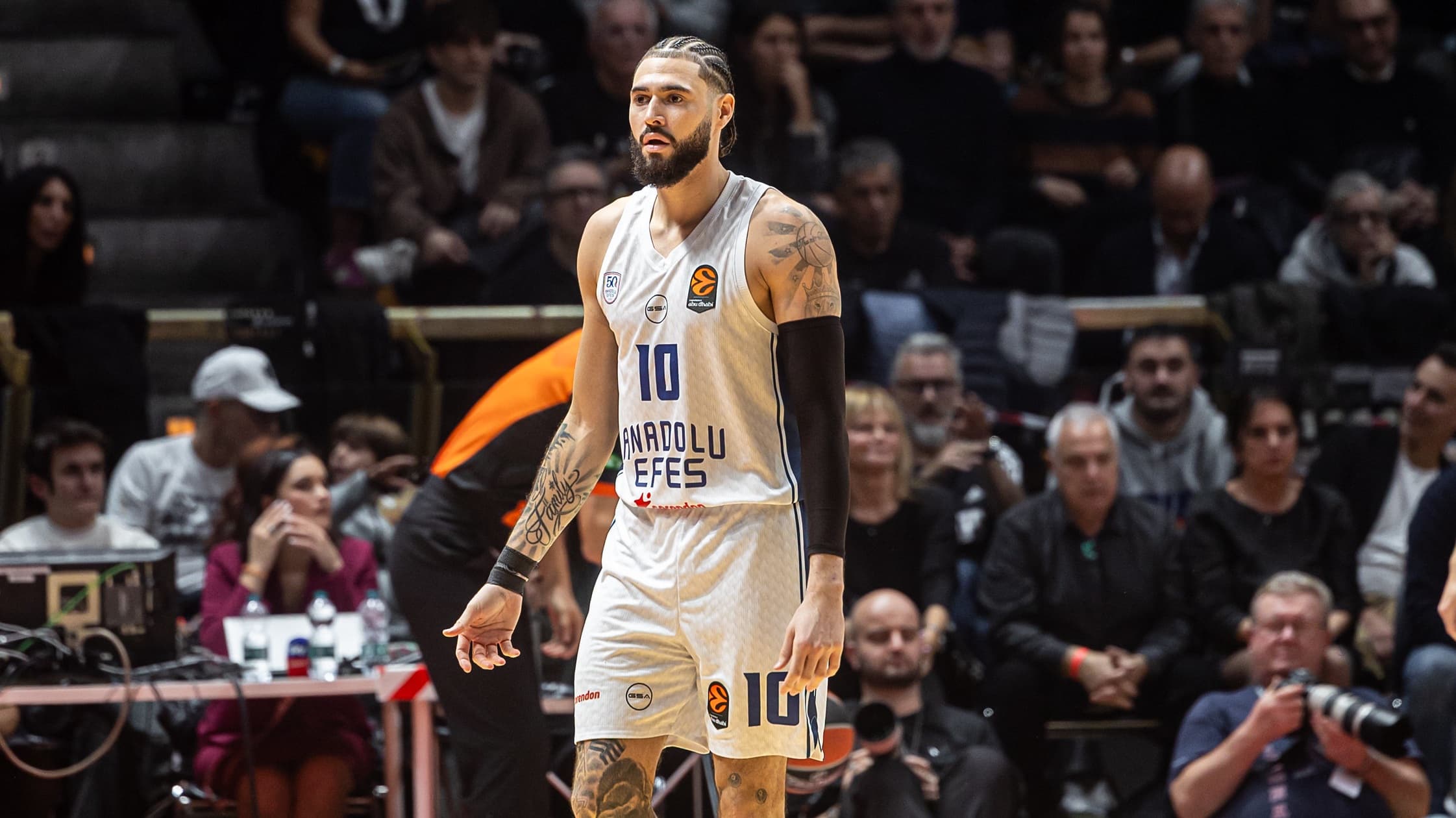 Nouvelle désillusion pour l’Anadolu Efes, battu par un promu en championnat turc, l’équipe de Petr Cornelie