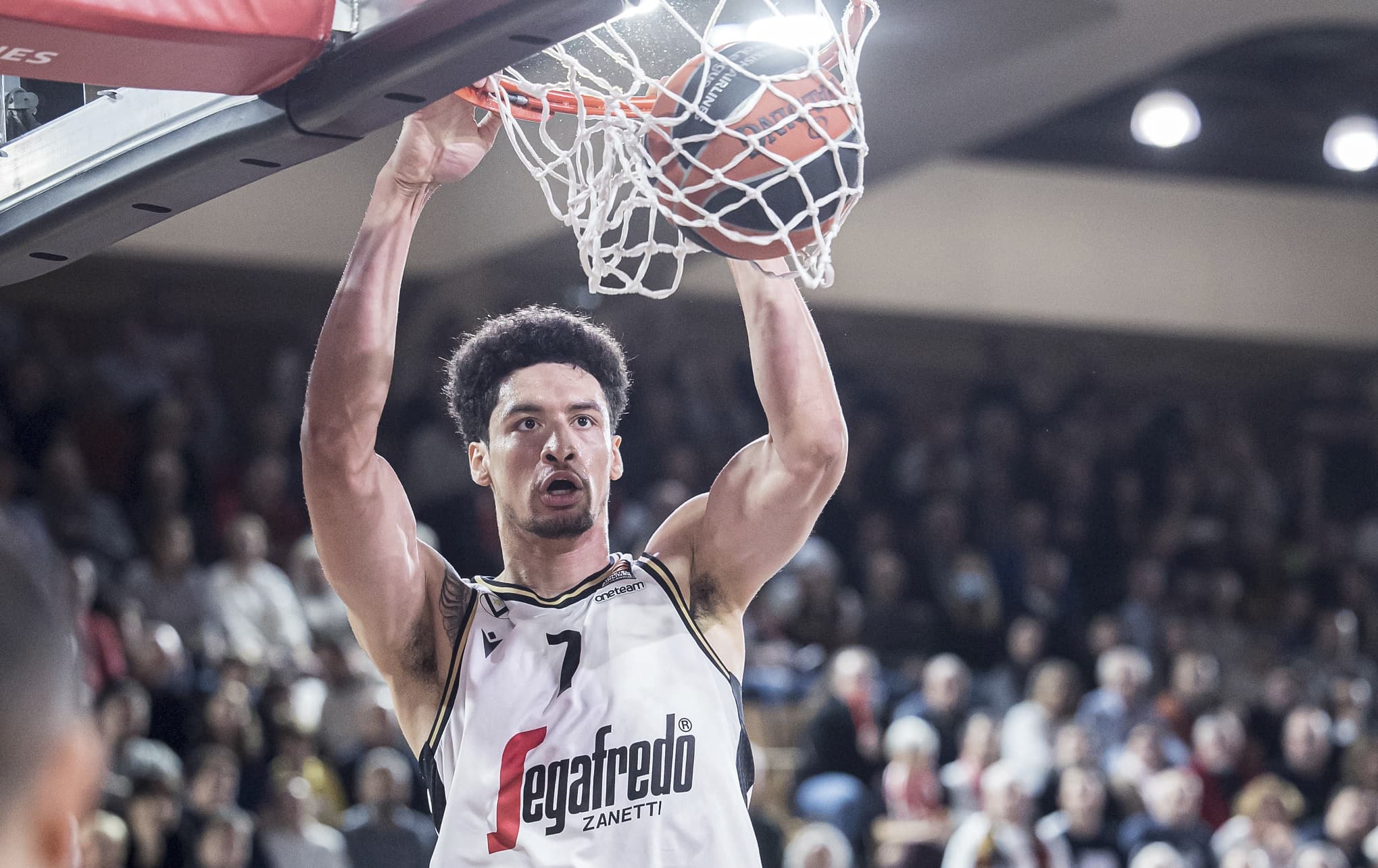 Ismaël Bako va partager la raquette de l’UNICS Kazan avec Louis Labeyrie