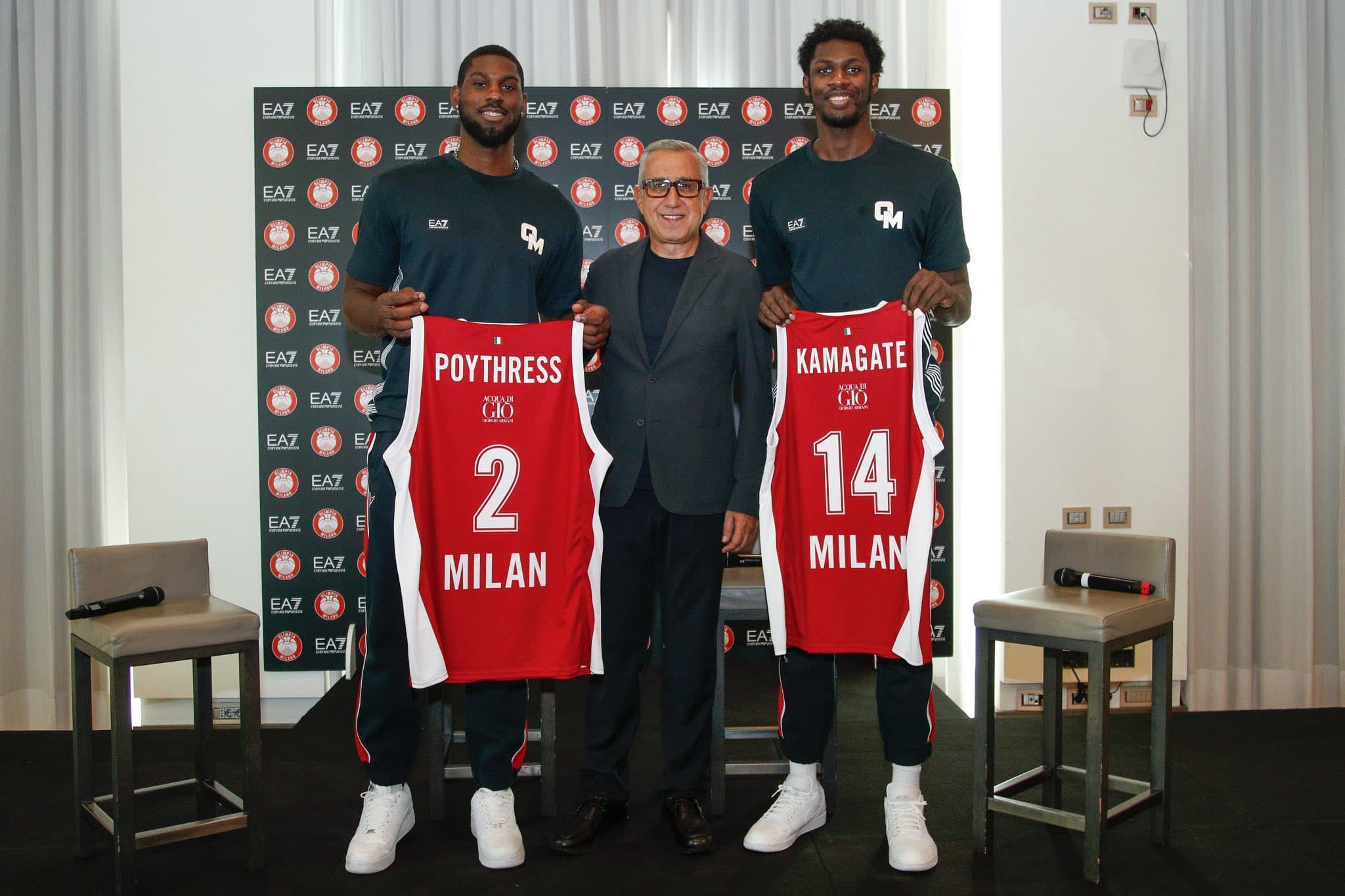 Ismaël Kamagaté pour le moment cloué sur le banc à Milan