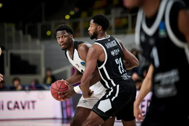 Ismaël Kamagate voit ses droits NBA de nouveau changer d’équipe