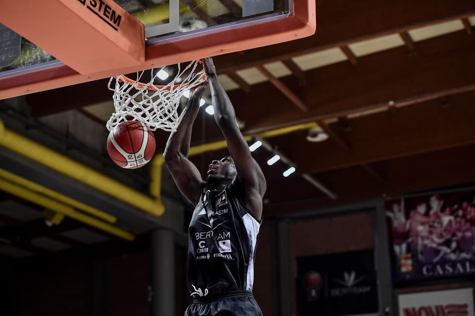 Ismaël Kamagaté auteur d’un double-double dans la victoire de Tortone contre Varèse