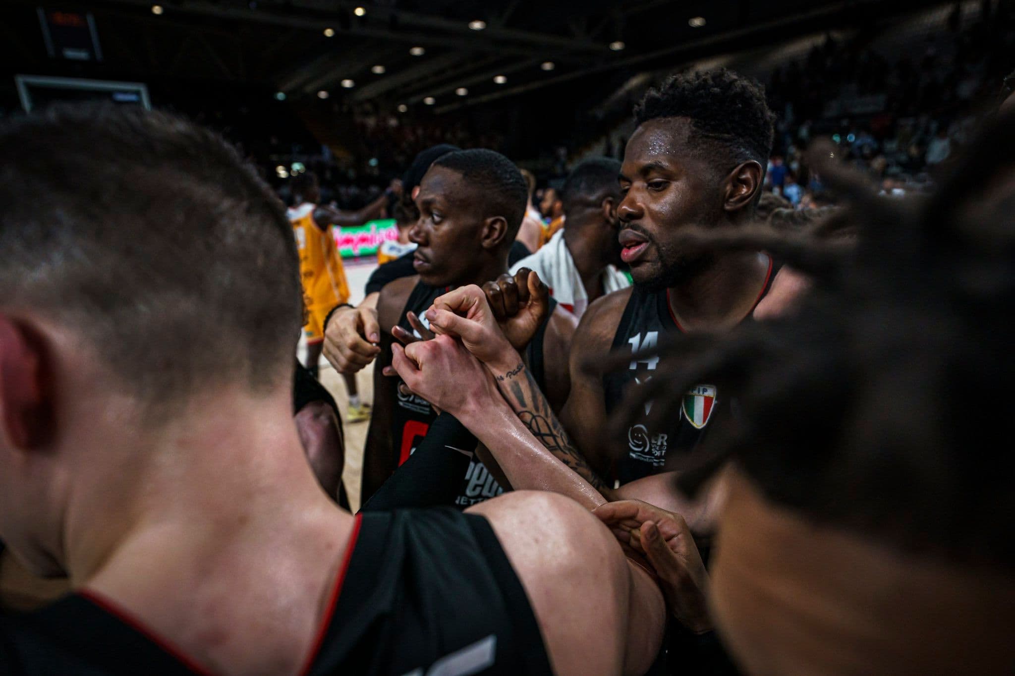 Italie : La Virtus et Milan prennent le large, Tortone égalise