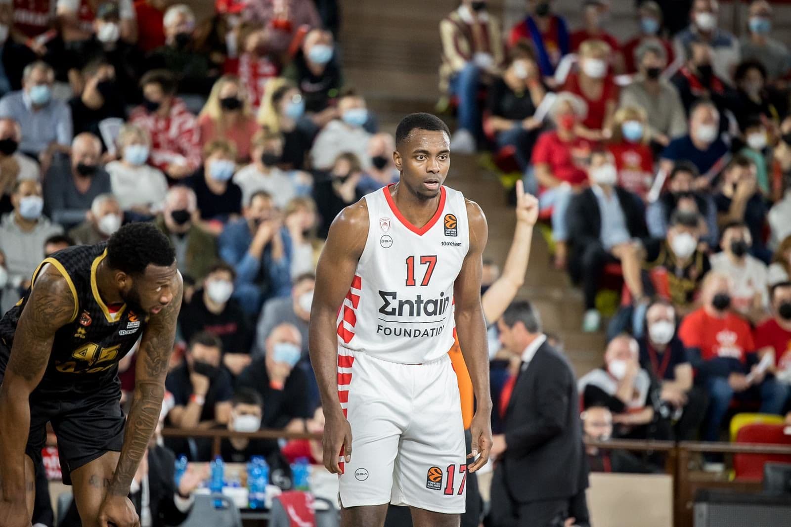 ITW Livio Jean-Charles, en clair-obscur à l’Olympiakos : « J’apprends beaucoup sur moi »