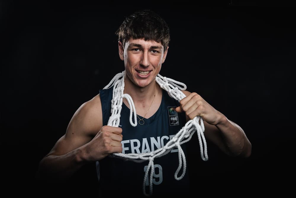 Izan Le Meut atterrit au Portel