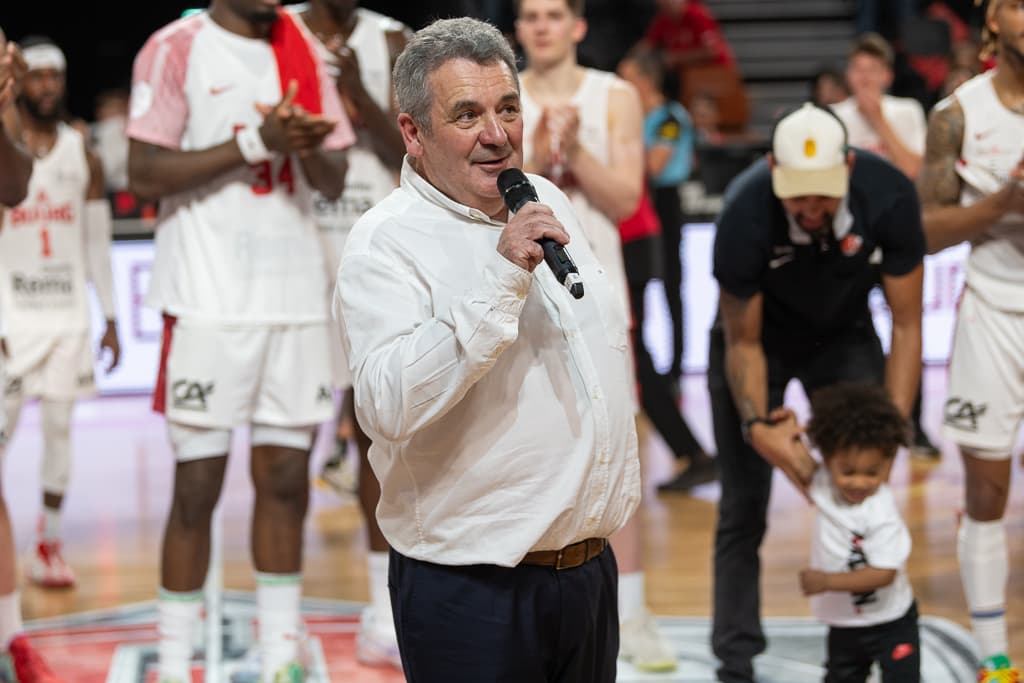 Pascal Donnadieu, le soir des adieux : « Si on était en NBA, il serait facilement au Hall of Fame ! »