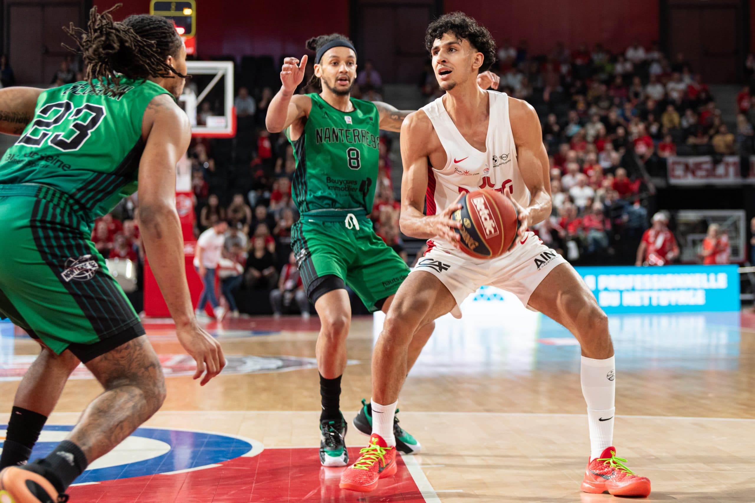 Sous les yeux des Hawks, Zaccharie Risacher confirme son retour en forme : « Il est redevenu le joueur qu’il était pendant tout l’hiver »