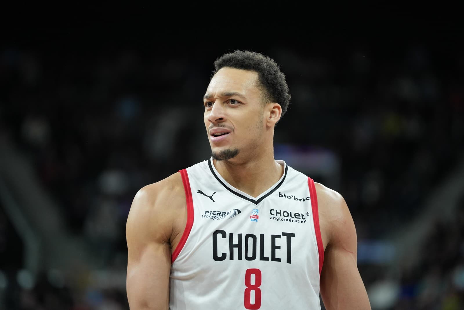Jamuni McNeace prolonge à Cholet pour deux saisons
