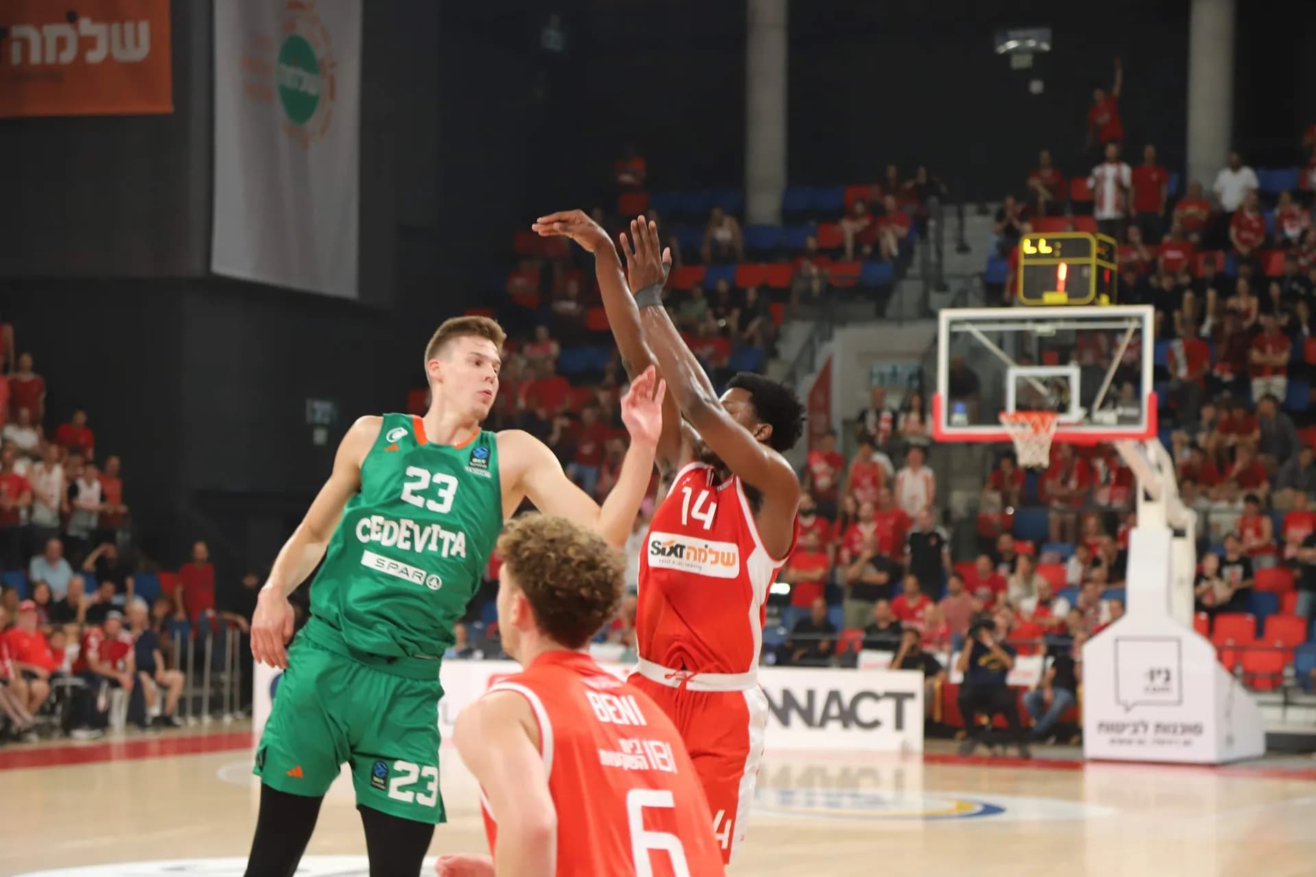 Jaylen Hoard vise le titre en EuroCup et pense à l’équipe de France