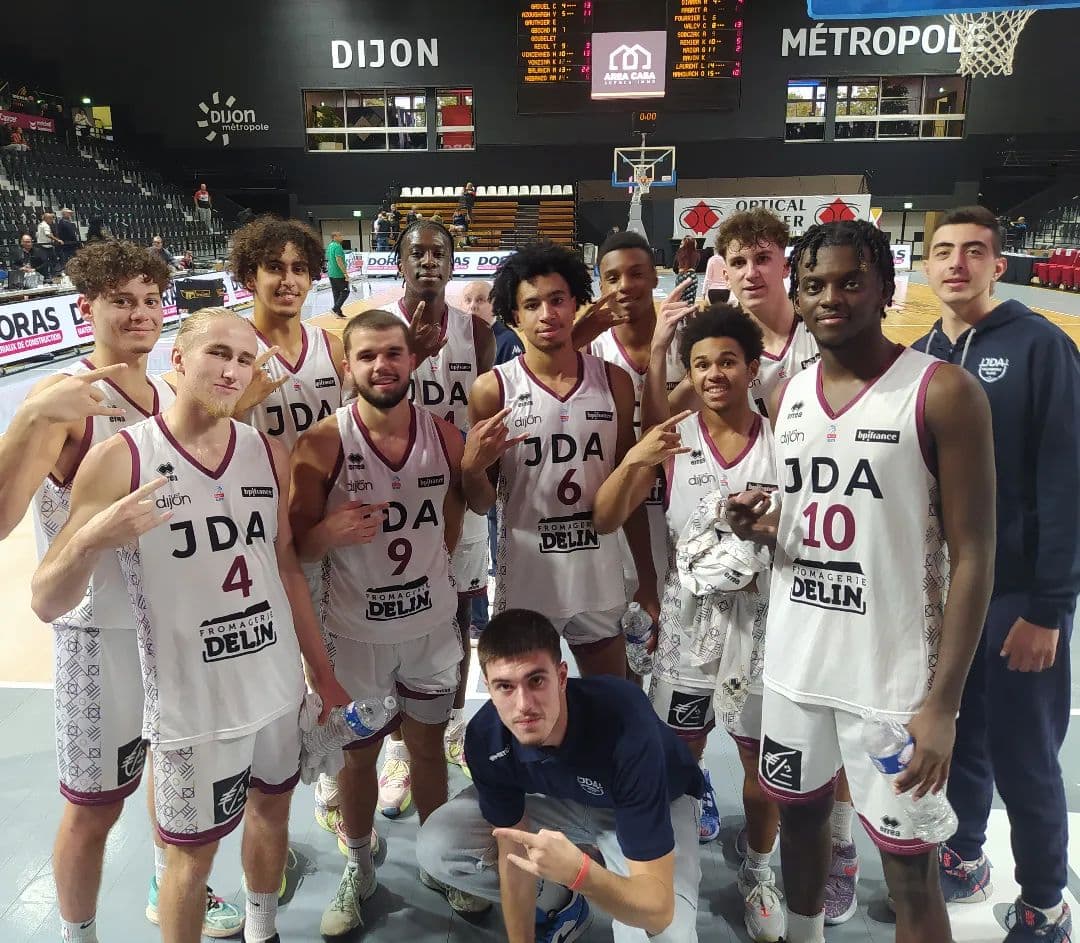 Dijon provisoirement en tête du championnat