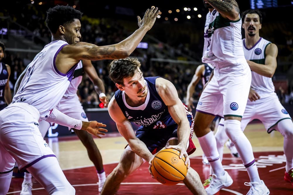 Strasbourg à Malaga pour continuer à y croire : « On va vraiment essayer »