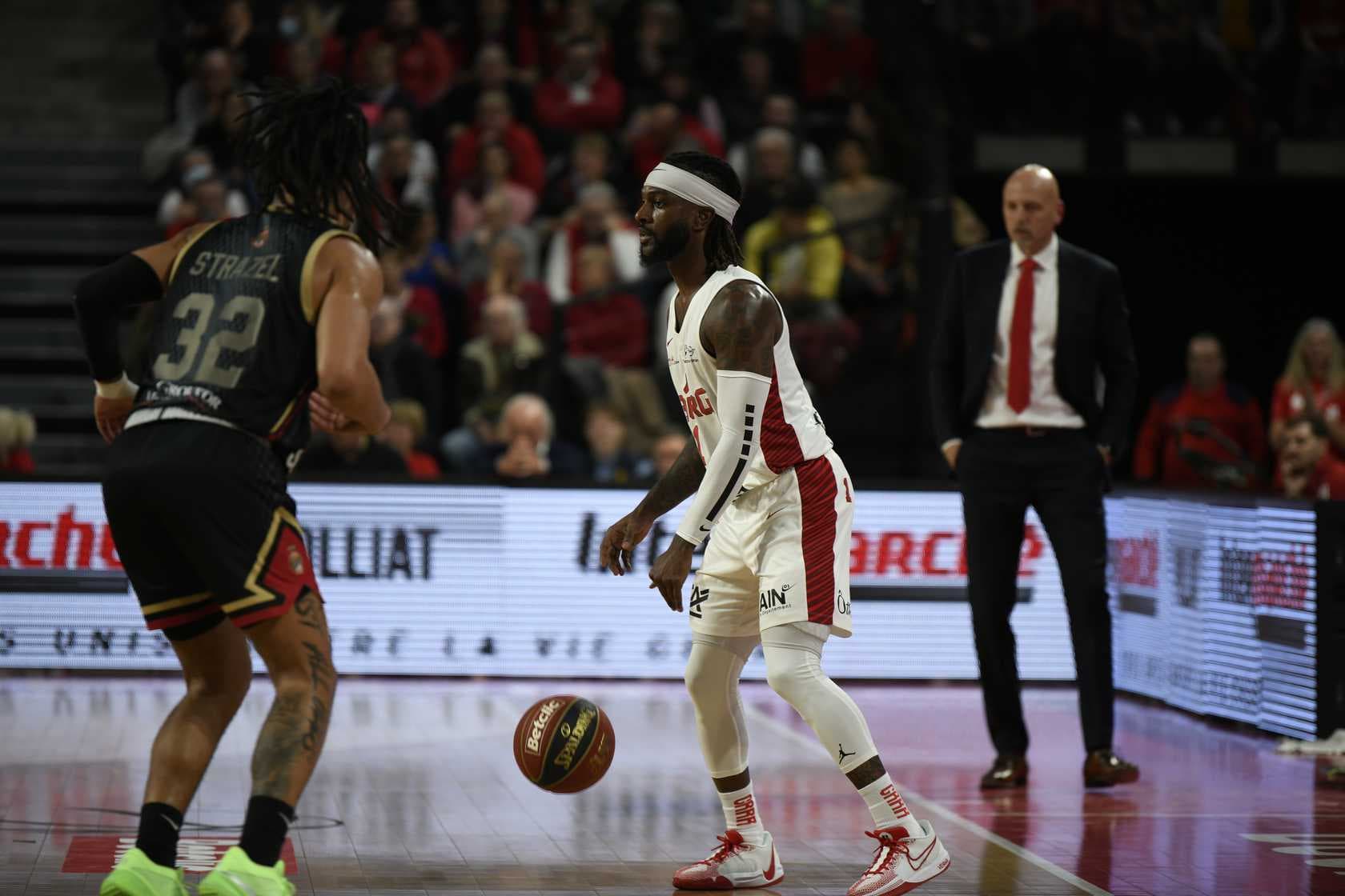 Sasa Obradovic après Bourg – Monaco : « La priorité était de bien répartir les minutes »