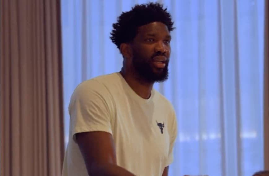 Joel Embiid nommé MVP de la saison 2022-2023