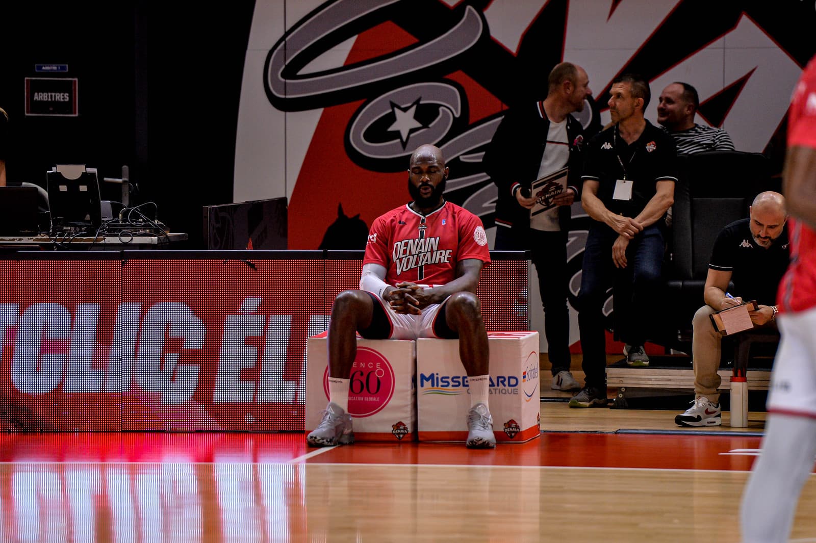 Jonathan Augustin-Fairell (Denain) arrêté plusieurs mois ?