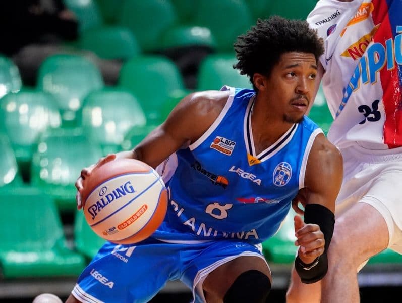 Jordan Floyd, un fort scoreur à la JL Bourg