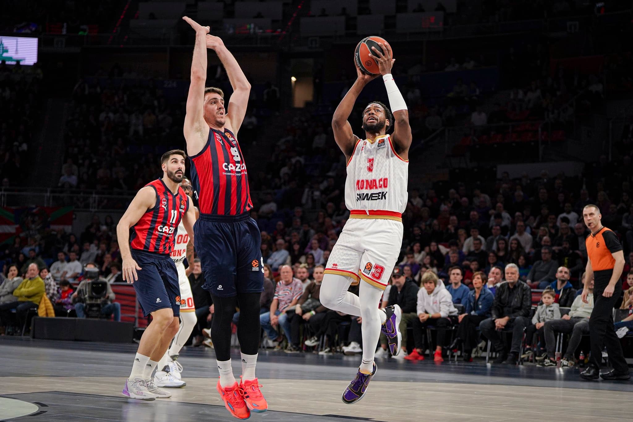 L’AS Monaco réalise un superbe coup à Vitoria