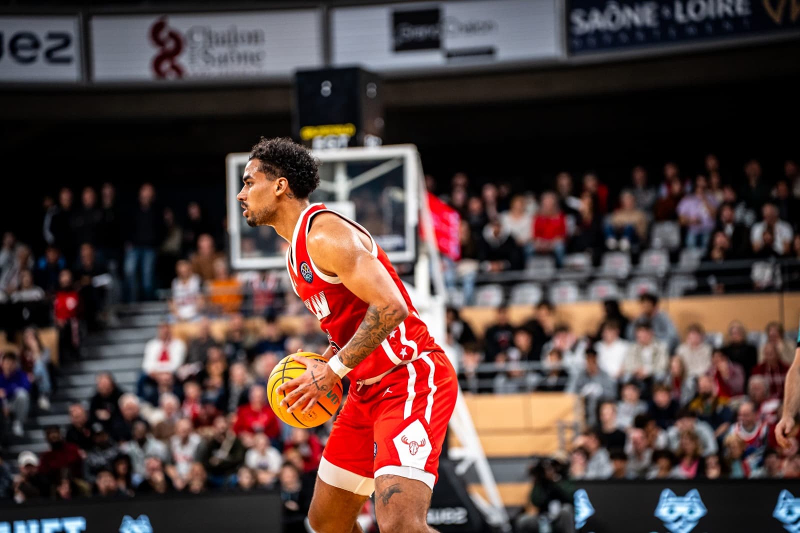 Après son départ de Chalon, Jordan Tucker s’engage avec… le club qu’il vient d’éliminer avec l’Élan !