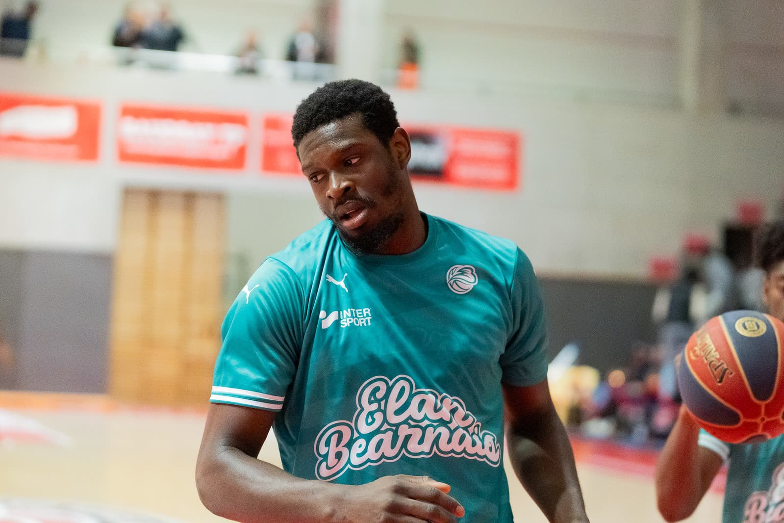 Joshua Mballa de retour avec l’Élan Béarnais après deux mois d’absence