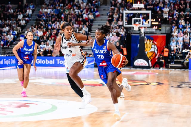 La « French Touch » continue à Prague : Migna Touré arrive, avant une autre internationale française ?