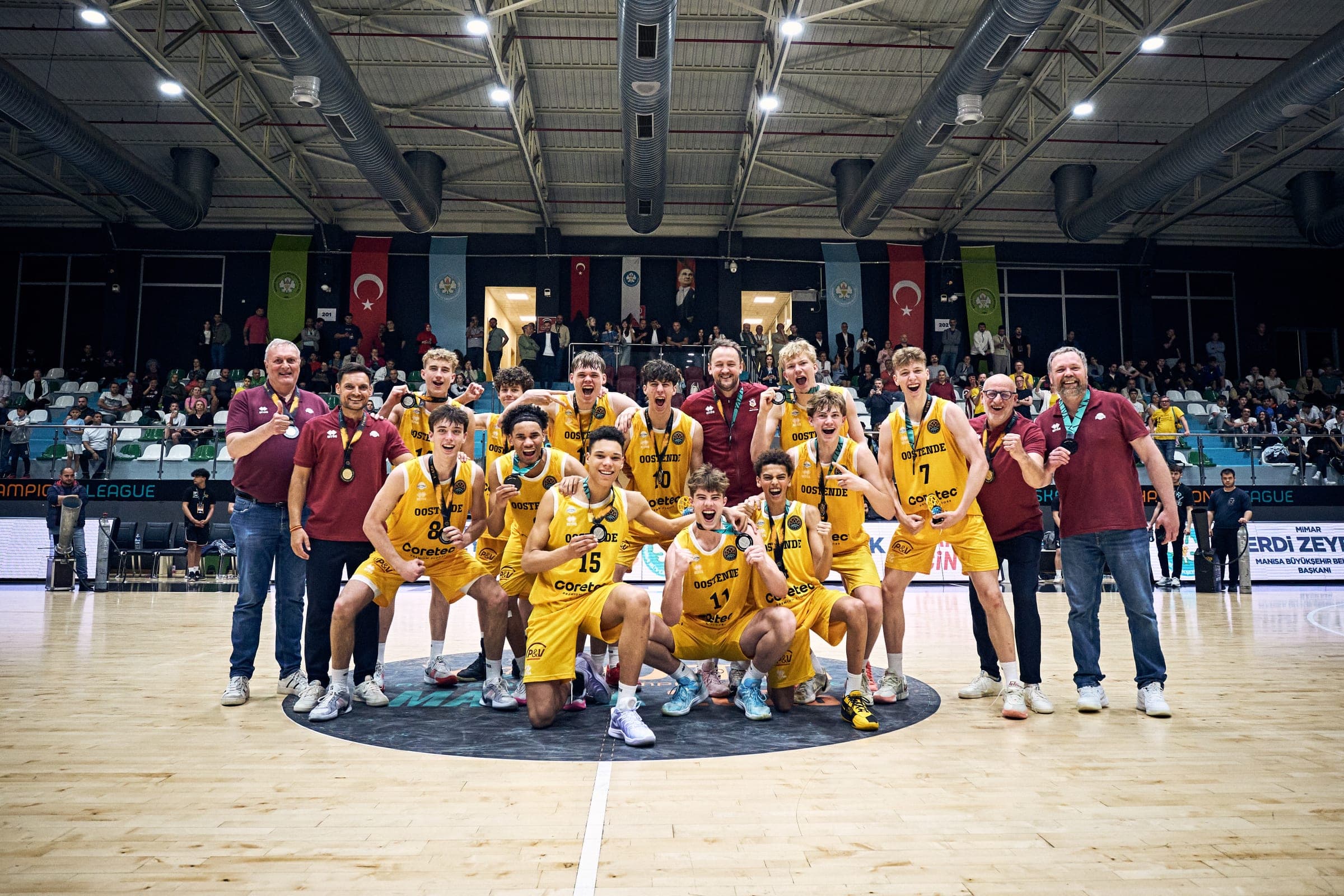 Jules-Henri Pintiaux finaliste de la Youth Basketball Champions League avec Ostende