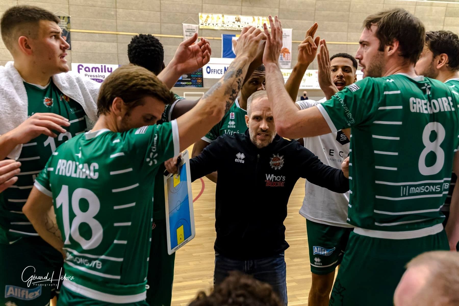 Julien Cortey proche du banc de La Rochelle