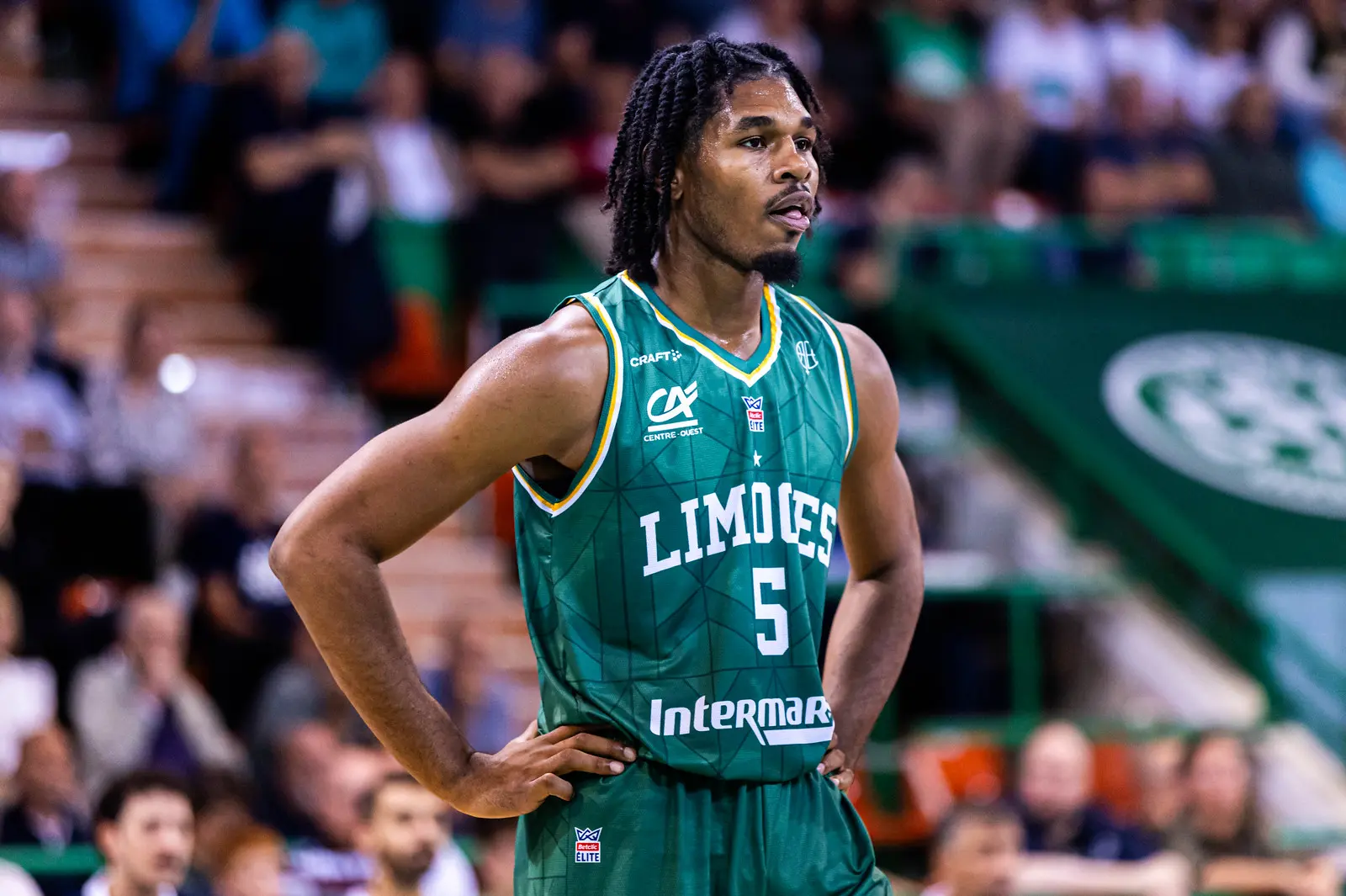 Limoges : Justin Lewis a dû être opéré après une morsure !